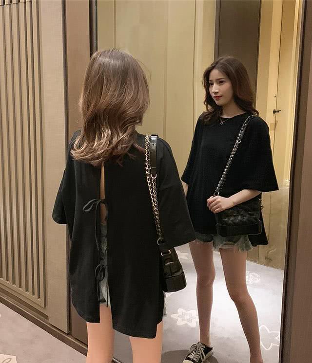 T恤T恤T恤太多挑杏彩平台官网花眼这样选择才能让你又白又美的出去玩！