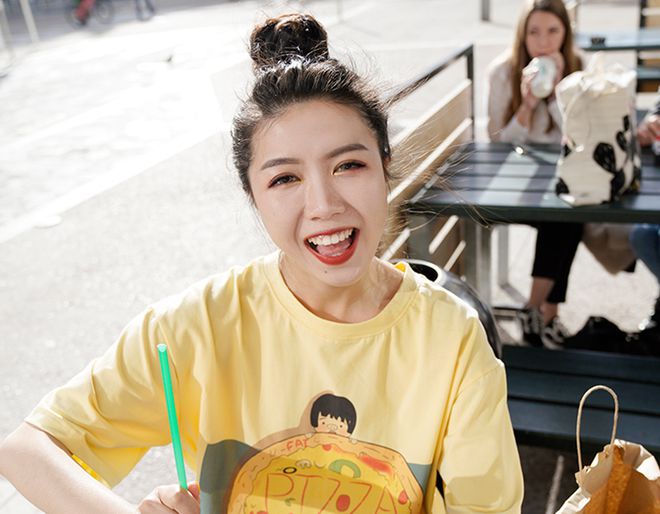 杏彩注册T恤T恤夏季已到T恤马上成为时尚快来看看下面这几款舒适又迷人