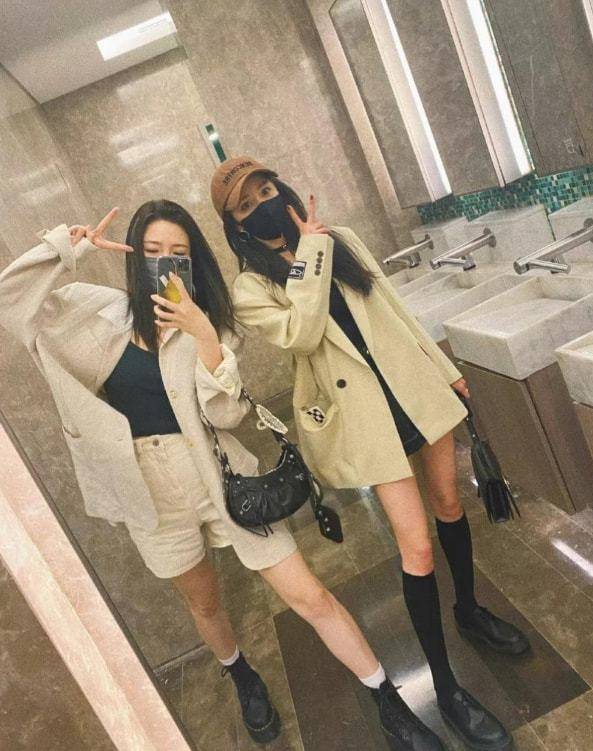 杏彩体育注册西装衬衫西装混搭的搭配图片西装混搭竟意外好看!西装与这些单品混搭时尚