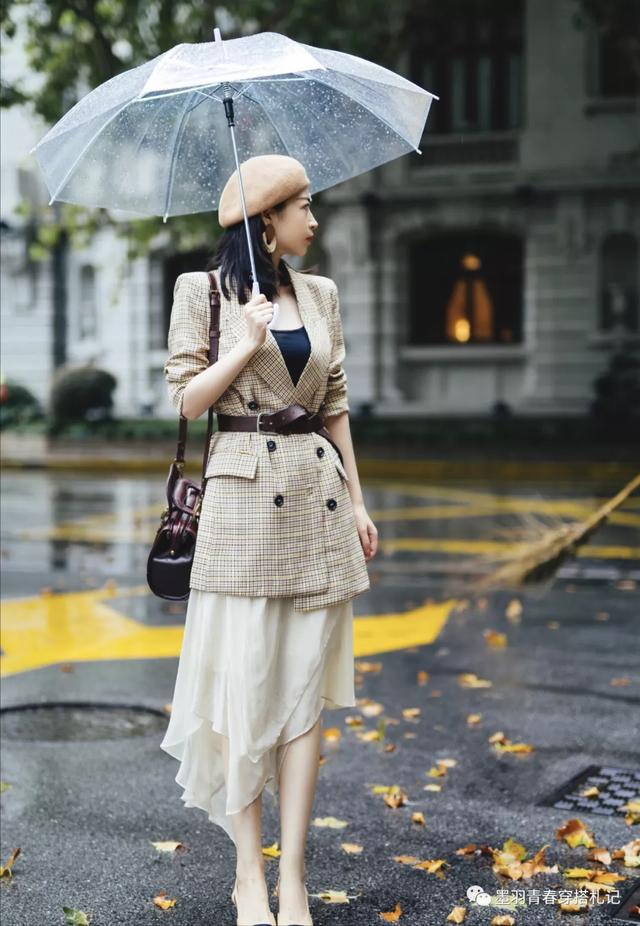 杏彩体育烂大街的西装应该怎么穿?建议按照这三种穿法上装既是美