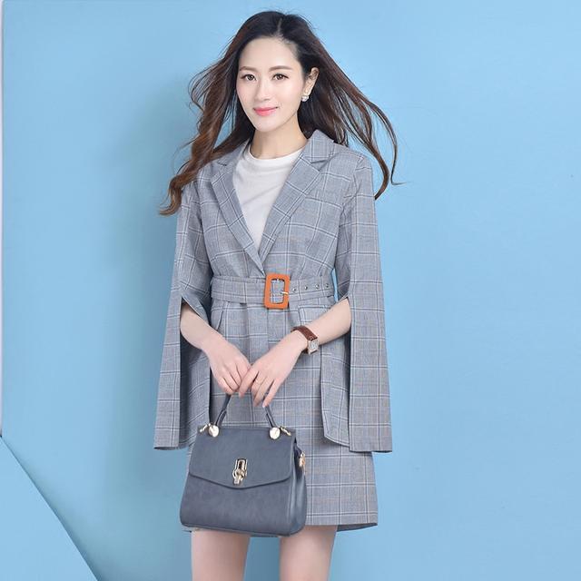 杏彩体育,职业休闲小西装外套修身显瘦让整个人看起来都更加精神!
